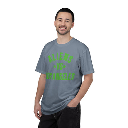 Aliens vs Los Angeles T-Shirt — Retro Sci‑Fi Graphic Tee