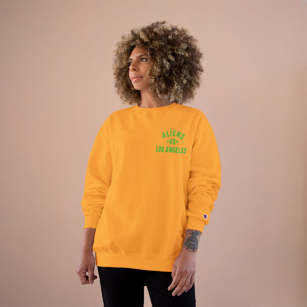 Aliens vs. Los Angeles Graphic Sweatshirt — Retro Sci‑Fi Crewneck