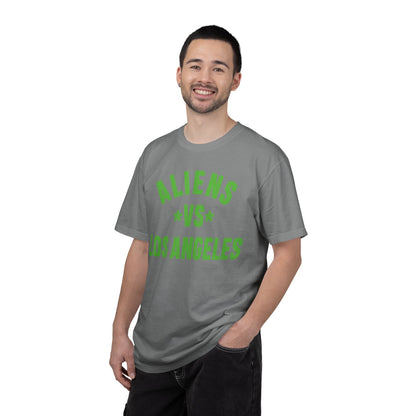 Aliens vs Los Angeles T-Shirt — Retro Sci‑Fi Graphic Tee