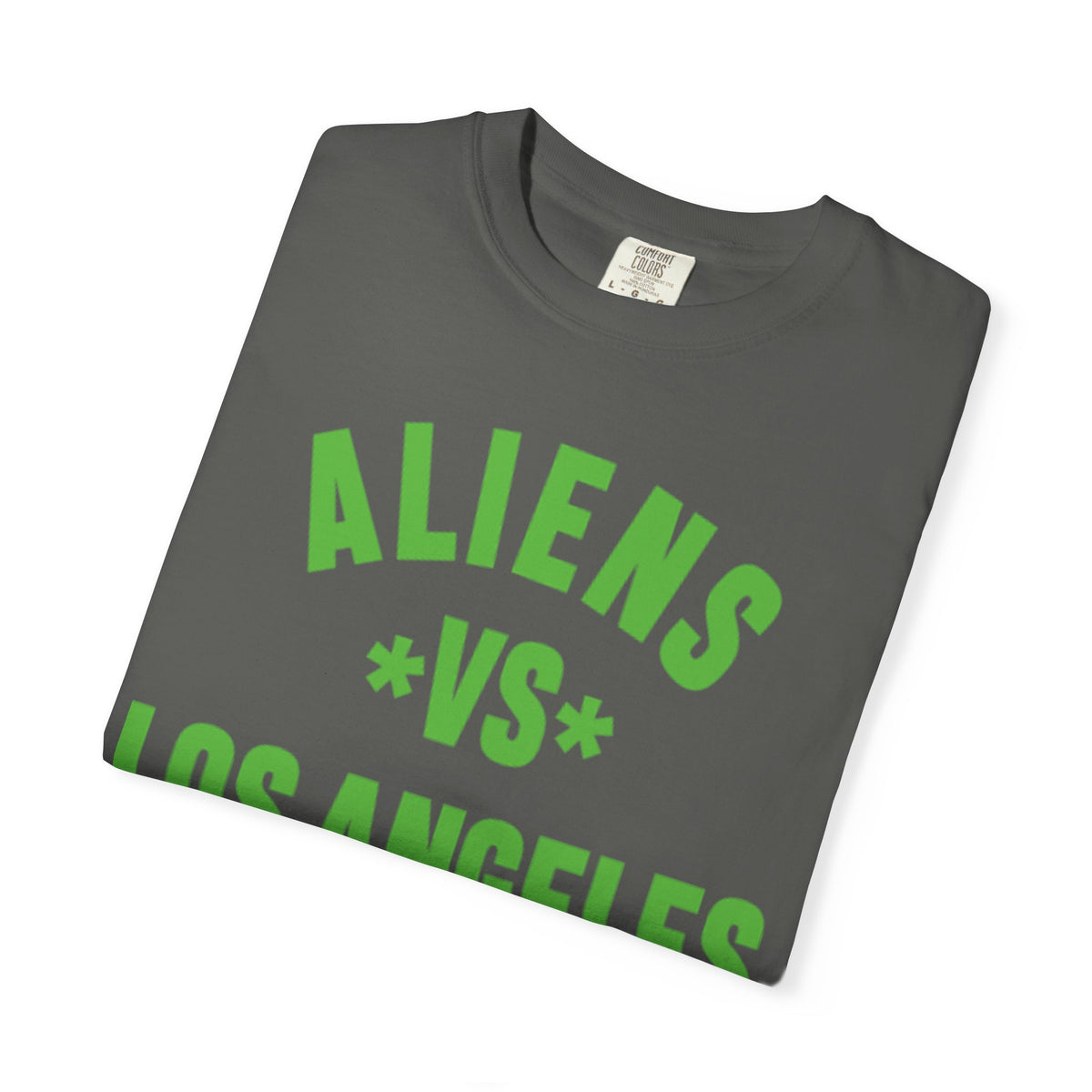 Aliens vs Los Angeles T-Shirt — Retro Sci‑Fi Graphic Tee